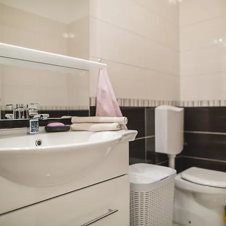Apartament Lena